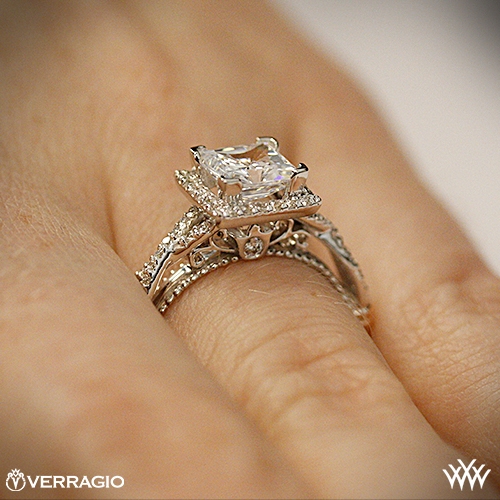 Verragio engagement rings on on sale hand