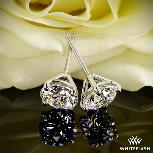 Aggregate more than 82 martini setting diamond earrings latest ...